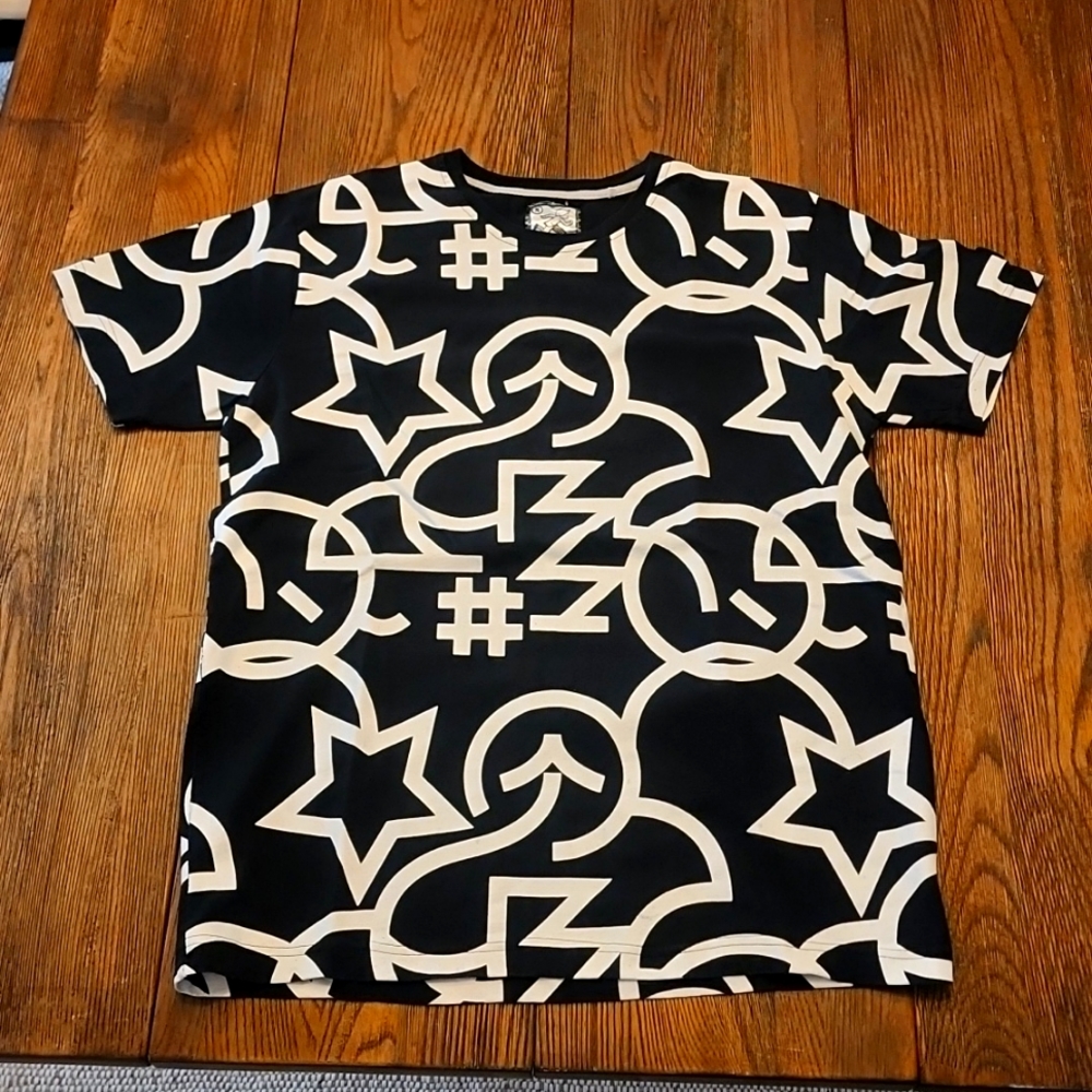 Play Cloths T-shirt size M